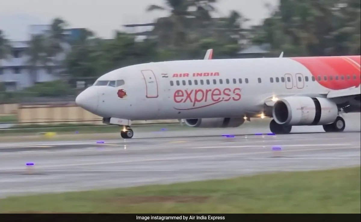 Air India Express Fires 25 Cabin Crew Members, Day After Mass Sick Leave Air India Express Fires 25 Cabin Crew Members, Day After Mass Sick Leave