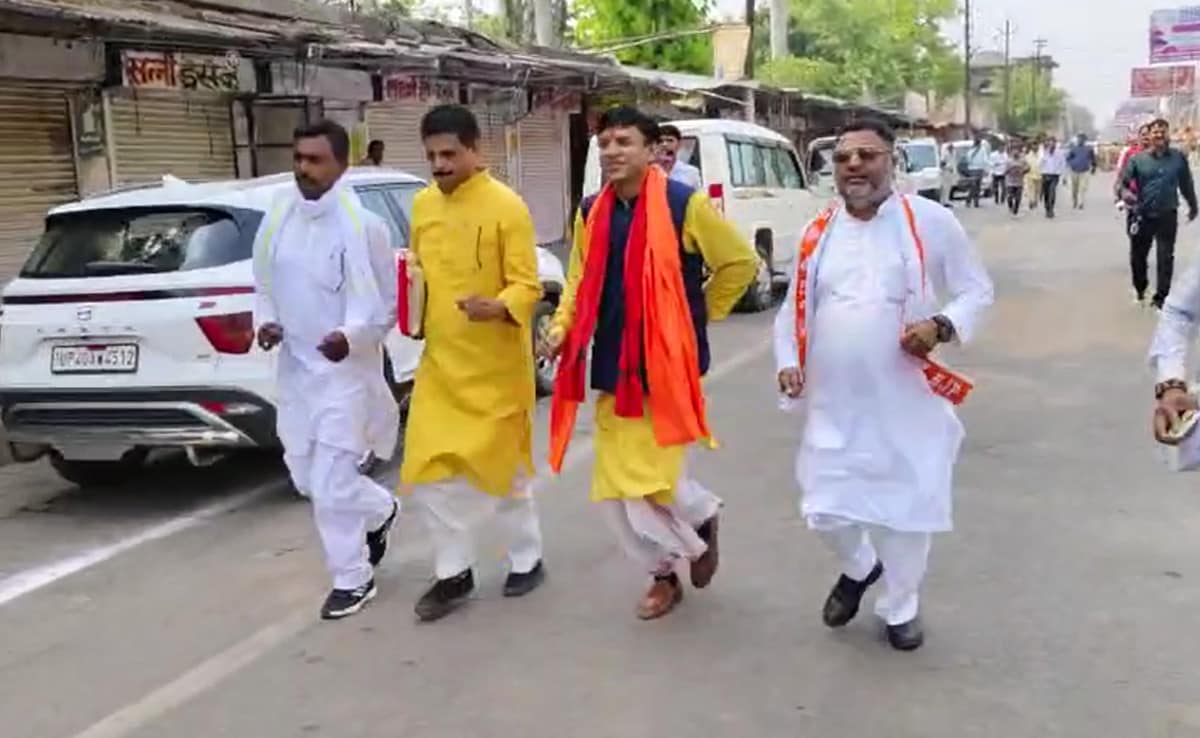 Video: Time Running Out, BJP Candidate Seen Sprinting To File Nomination Video: Time Running Out, BJP Candidate Seen Sprinting To File Nomination