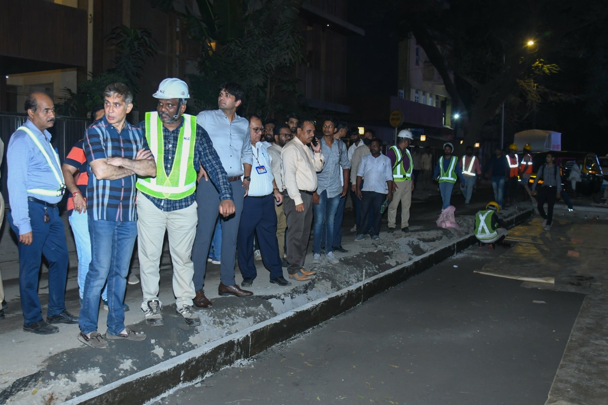 Mumbai Municipal Chief Sets May 31 Deadline For Pothole-Free Roads