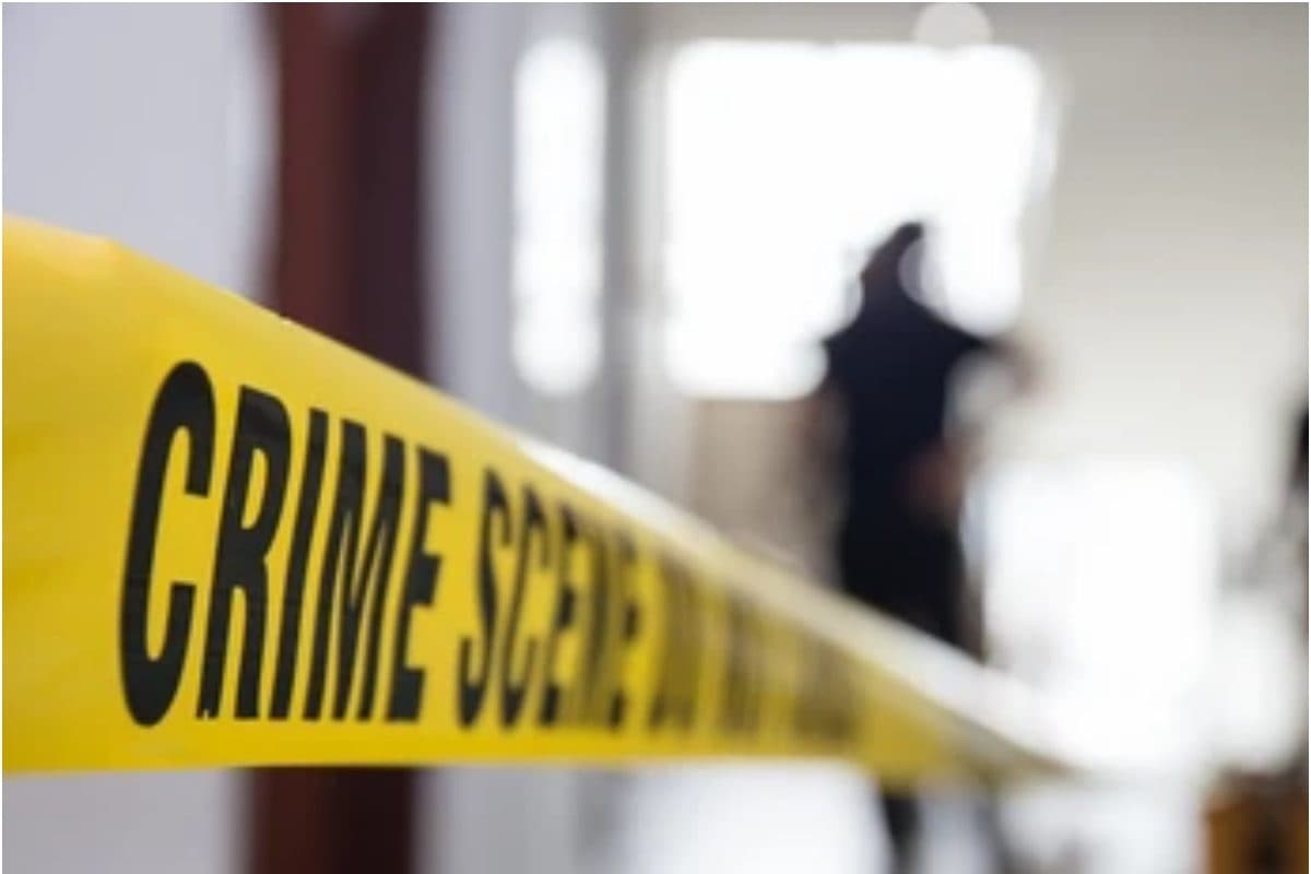 Ghaziabad Man Kills Wife Over Suspicions Of Adultery, Sends Pics Of Dead Body To Relatives Before Hanging Self Ghaziabad Man Kills Wife Over Suspicions Of Adultery, Sends Pics Of Dead Body To Relatives Before Hanging Self