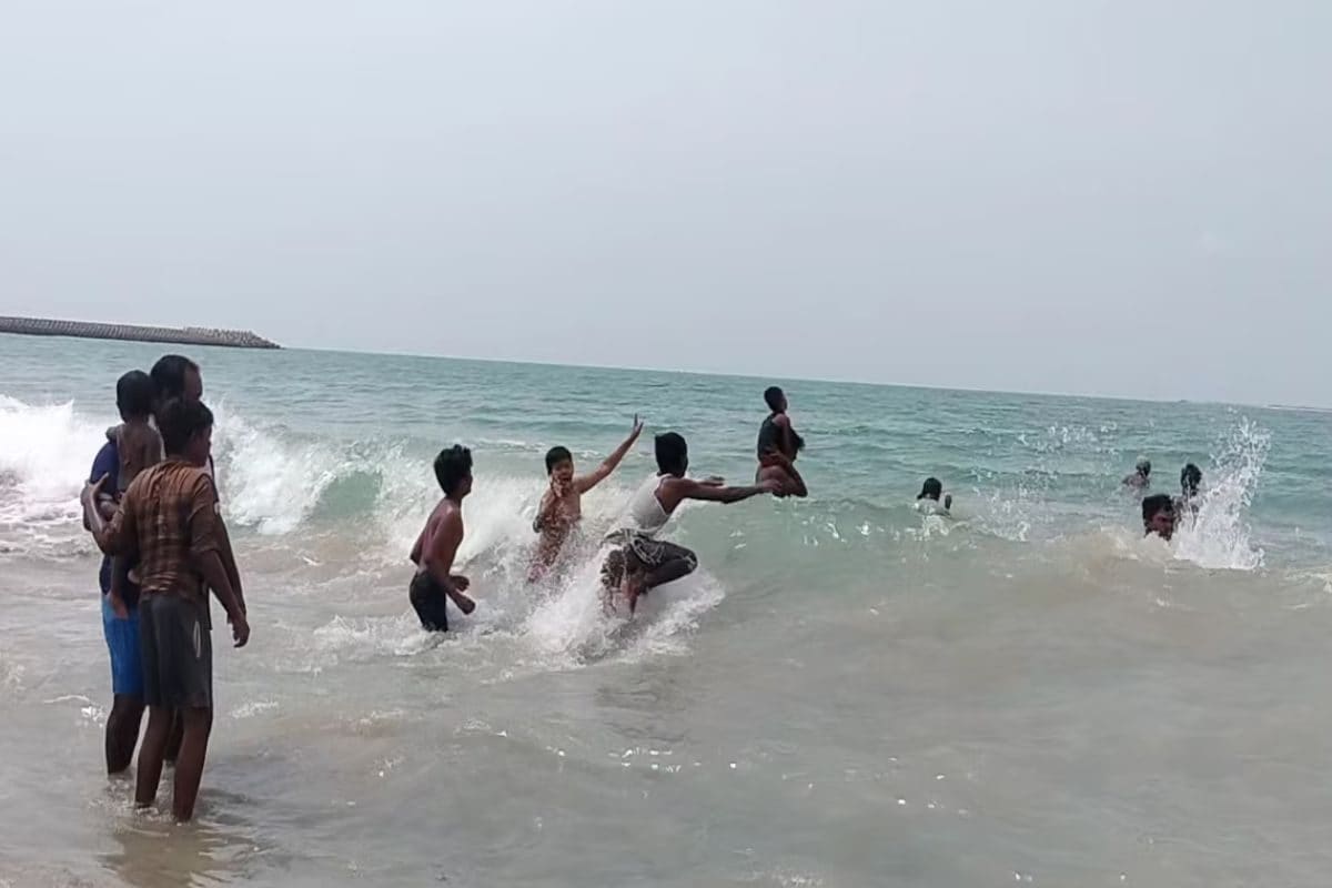 Why You Must Visit Sayalkudi Mookaiyur Beach On Your Next Tamil Nadu Trip Why You Must Visit Sayalkudi Mookaiyur Beach On Your Next Tamil Nadu Trip
