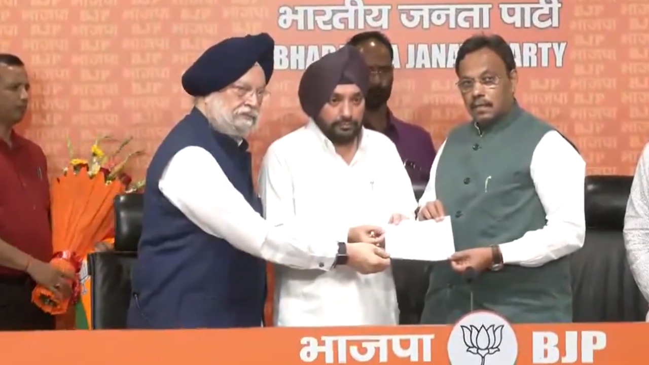 Lok Sabha elections: Former Delhi Congress chief Arvinder Singh Lovely joins BJP