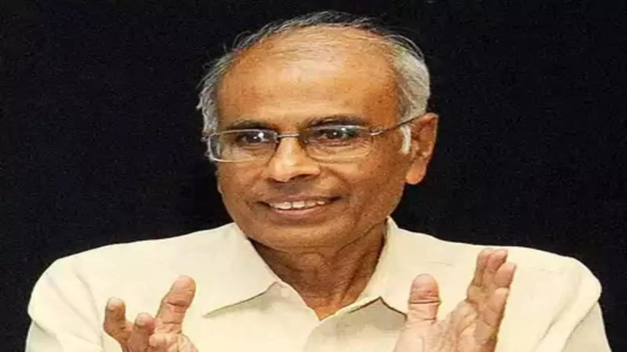 Activist Narendra Dabholkar murder case: 2 get life in prison, key accused acquitted Activist Narendra Dabholkar murder case: 2 get life in prison, key accused acquitted