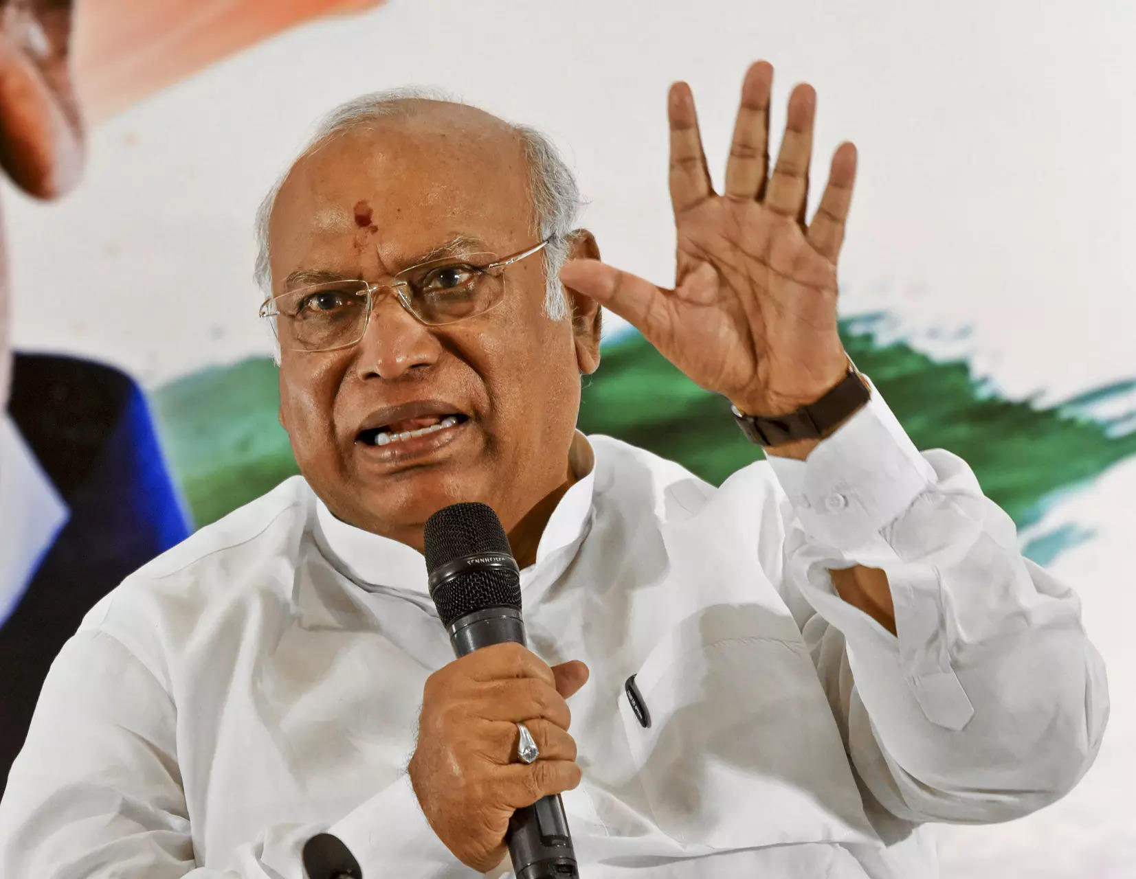EC’s response to Kharge’s letter ‘permanent blot’ on institution