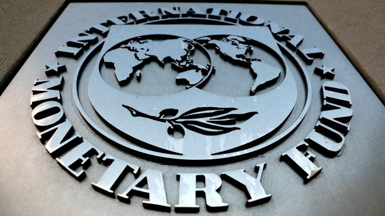 Pakistan’s political flux threatens economy: IMF Pakistan’s political flux threatens economy: IMF
