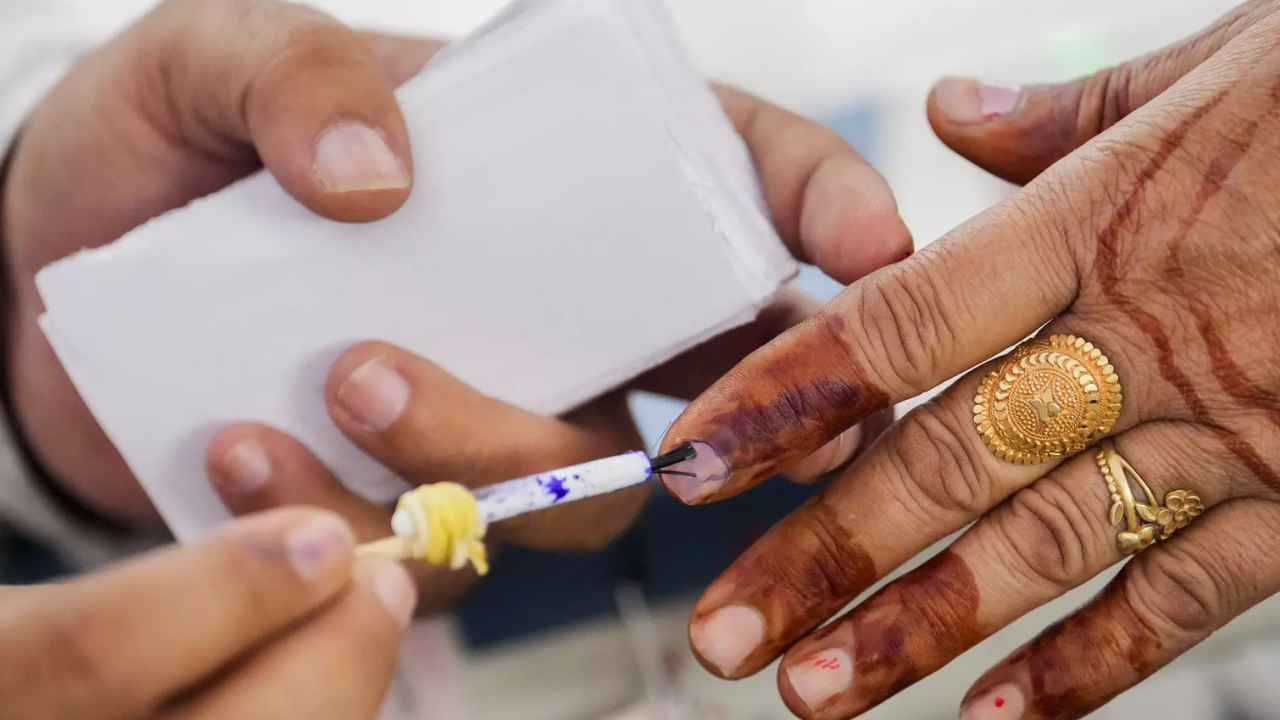 Srinagar set for polls today, first after 370 scrapping Srinagar set for polls today, first after 370 scrapping