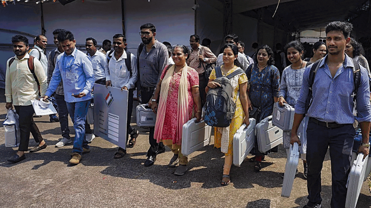 Lok Sabha polls phase 5 holds fate of Rahul Gandhi, Smriti Irani Lok Sabha polls phase 5 holds fate of Rahul Gandhi, Smriti Irani