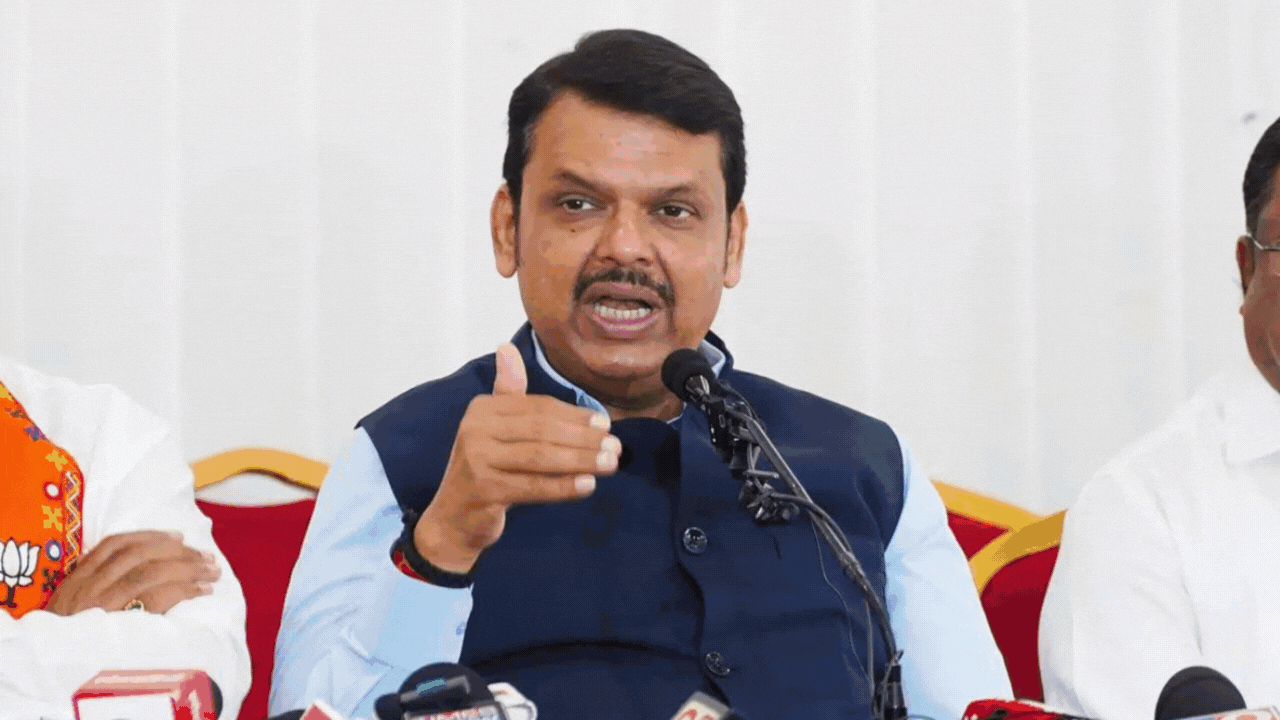 Pune crash: 15-day punishment for teen shocking, says Fadnavis Pune crash: 15-day punishment for teen shocking, says Fadnavis