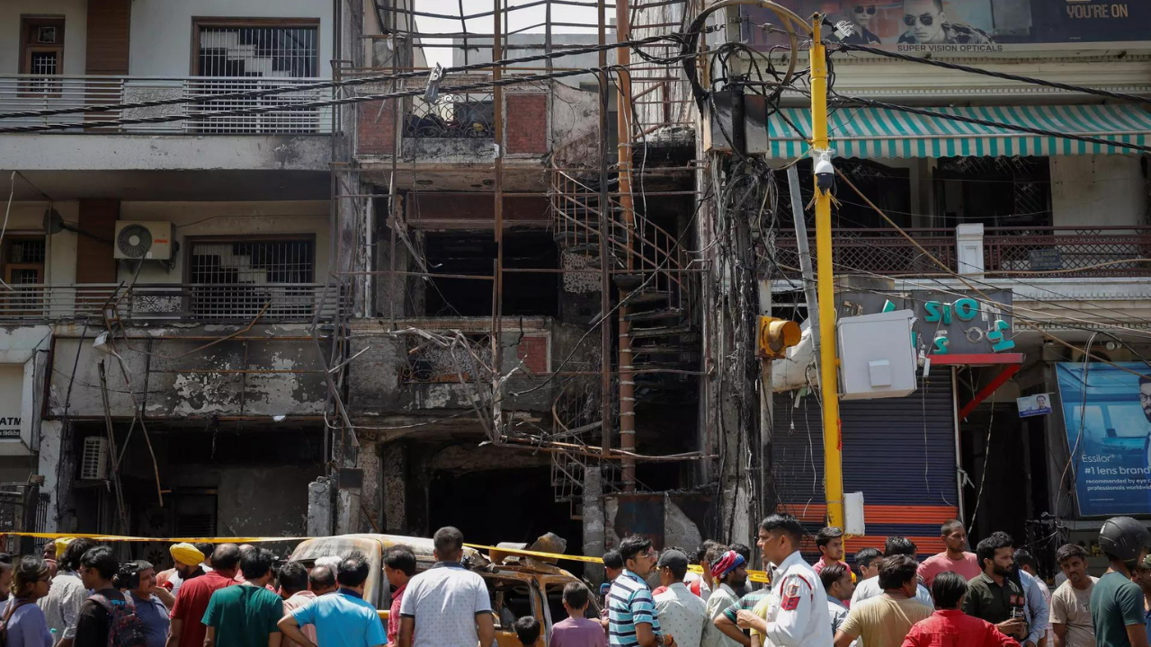 Delhi hospital fire: Cops find 5 major lapses