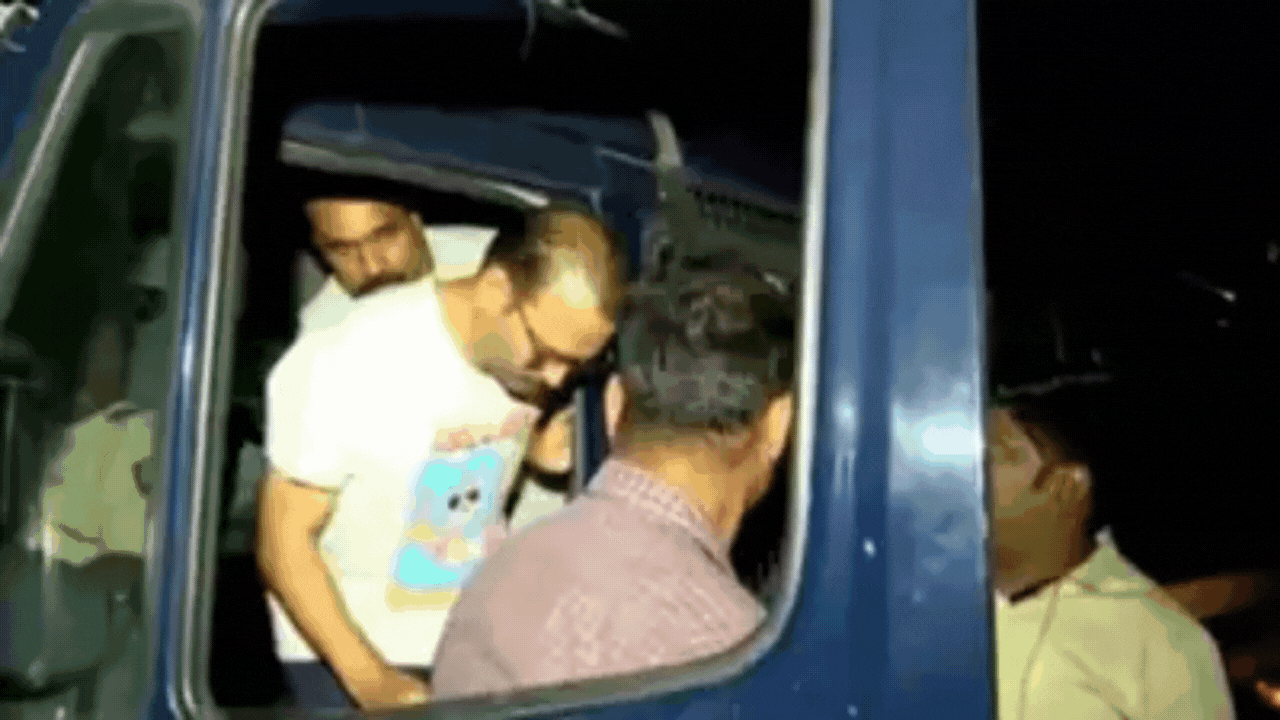 Pune Porsche crash: Teen’s father made over 20 calls to doctor seeking favors