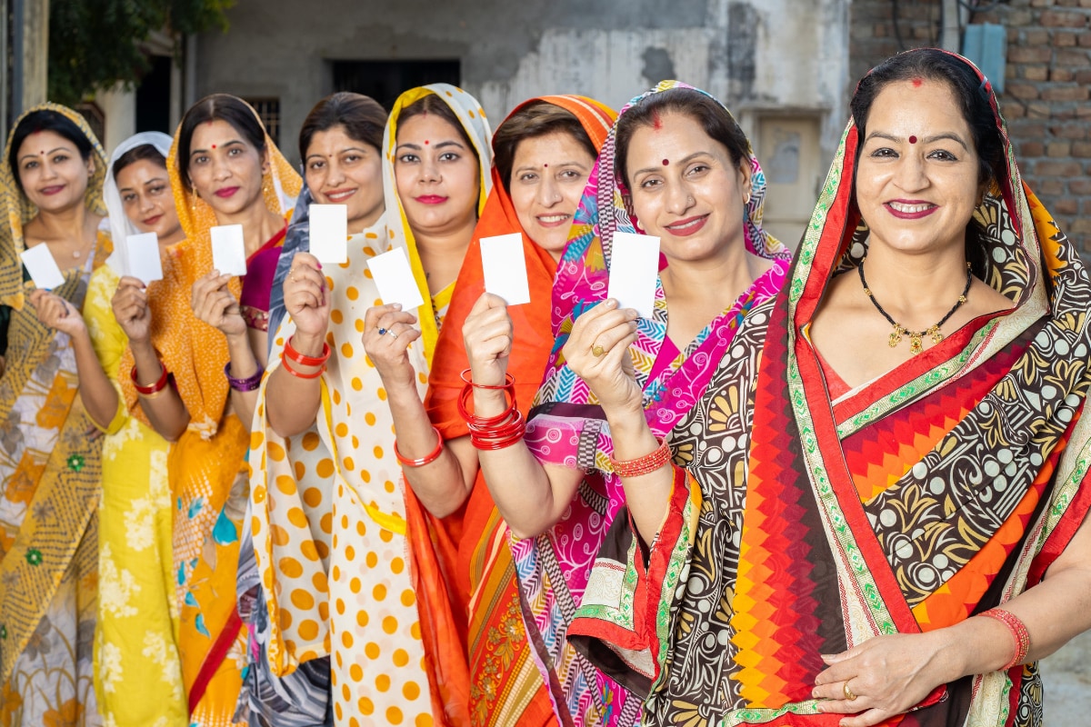 Lok Sabha Election 2024 Phase 4 Polling Underway: Check Documents Required For Voting, How To Find Your Polling Booth Lok Sabha Election 2024 Phase 4 Polling Underway: Check Documents Required For Voting, How To Find Your Polling Booth