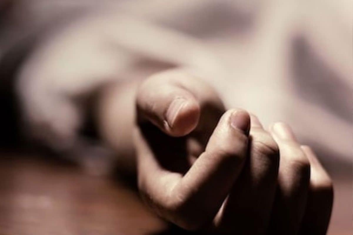 UP: Groom Among 4 Die in Car-truck Collision UP: Groom Among 4 Die in Car-truck Collision