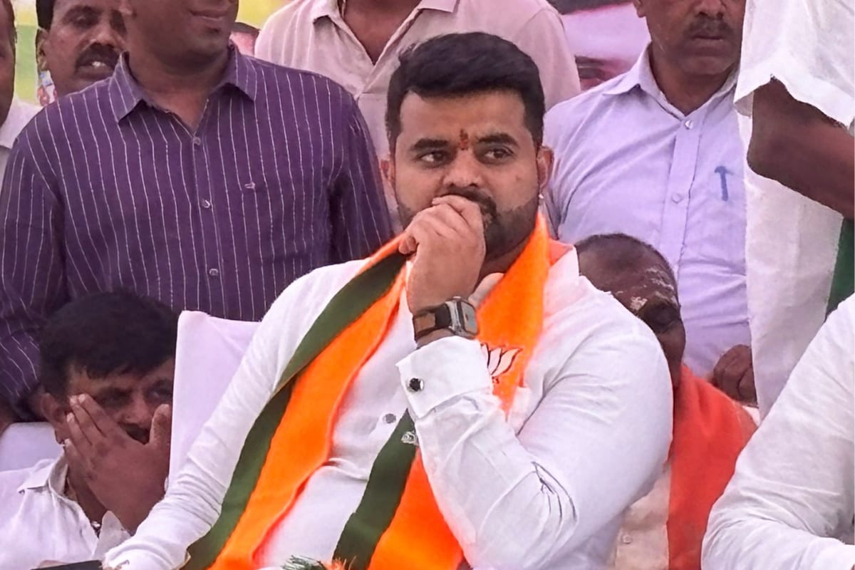 SIT Initiates Probe To Identify Persons Who ‘Forced’ Woman to Lodge Complaint in K’taka Sexual Abuse Case SIT Initiates Probe To Identify Persons Who ‘Forced’ Woman to Lodge Complaint in K’taka Sexual Abuse Case