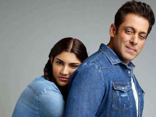 Salman Khan says he wonât let niece Alizeh Agnihotri write a book on him Salman Khan says he wonât let niece Alizeh Agnihotri write a book on him