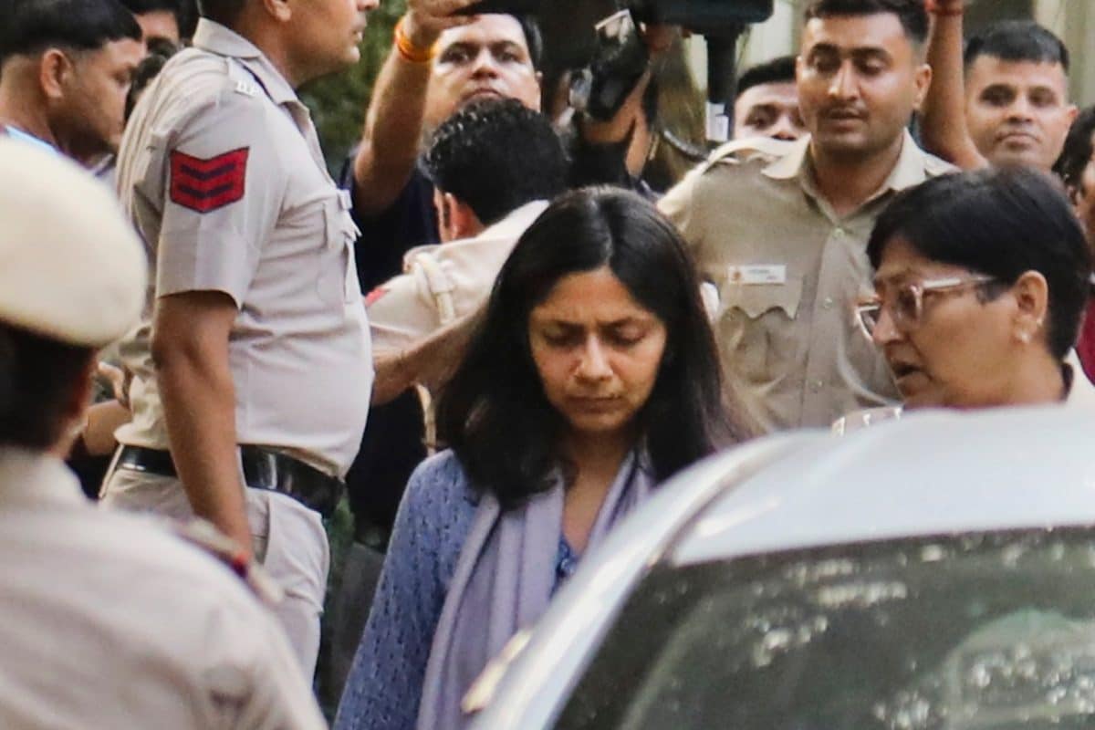 Swati Maliwal News LIVE: Bibhav Kumar Files Complaint Against AAP MP, Says ‘She Forcefully Entered CM Home, Hurled Abuses’ Swati Maliwal News LIVE: Bibhav Kumar Files Complaint Against AAP MP, Says ‘She Forcefully Entered CM Home, Hurled Abuses’