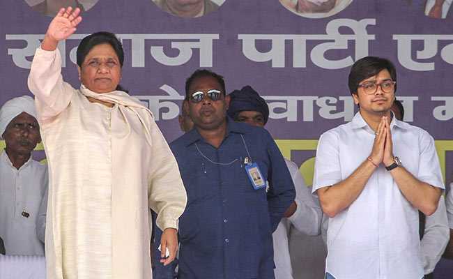 Mayawati removes nephew Akash Anand as her political heir and from party post till he becomes “mature” Mayawati removes nephew Akash Anand as her political heir and from party post till he becomes “mature”