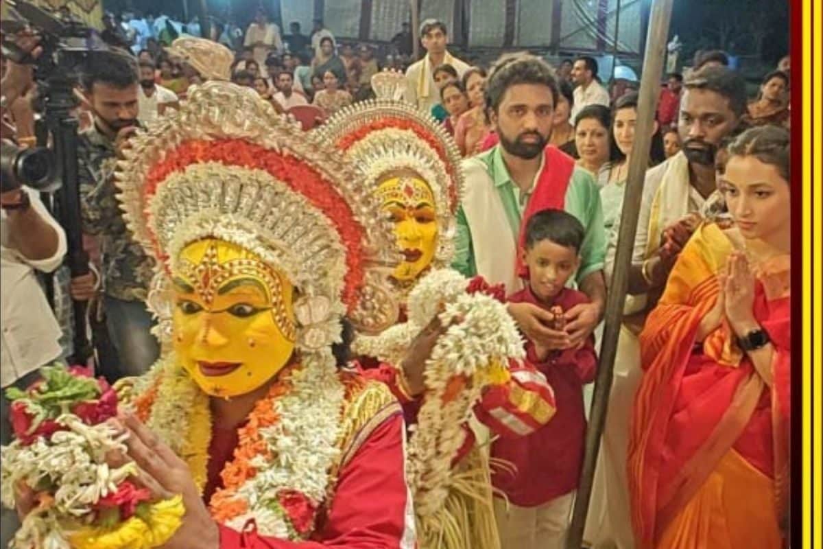 KGF Actress Srinidhi Shetty Attends Daiva Kola Performance At Karnataka’s Talipady