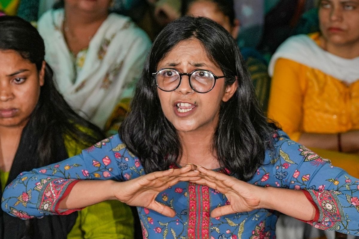 ‘Pounced on Me, Hit My Head on Table’: More Horrific Details Emerge from Swati Maliwal’s FIR Against Bibhav Kumar ‘Pounced on Me, Hit My Head on Table’: More Horrific Details Emerge from Swati Maliwal’s FIR Against Bibhav Kumar