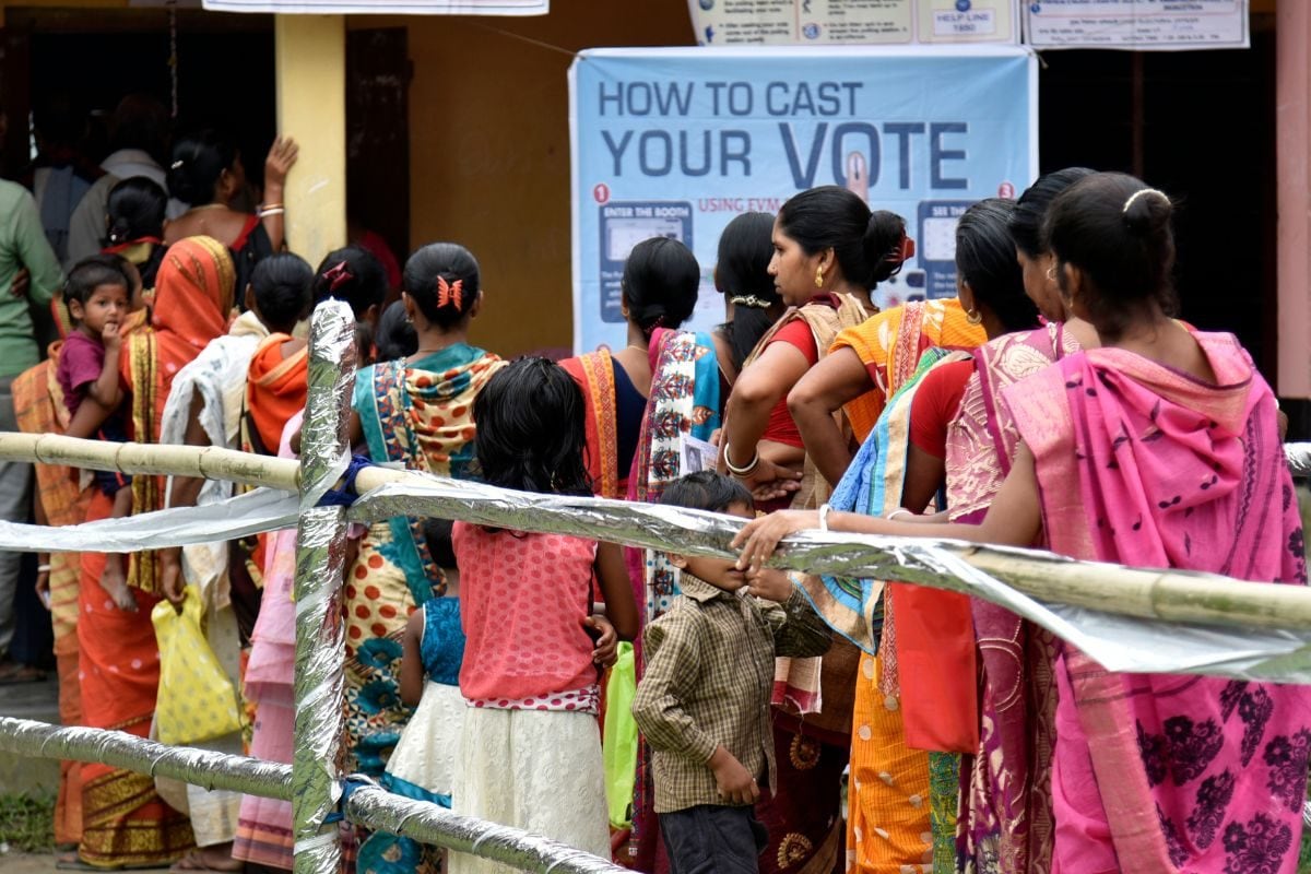 Women Voters Outnumber Men in Fifth Phase of Lok Sabha Polls; Amethi, Raebareli See Higher Female Turnout