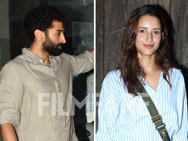 Triptii Dimri and Aditya Roy Kapur clicked in the city Triptii Dimri and Aditya Roy Kapur clicked in the city