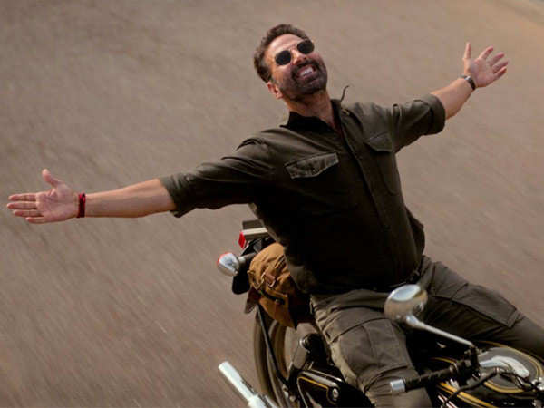 Akshay Kumarâs Sarfira trailer leaves fans deeply impressed