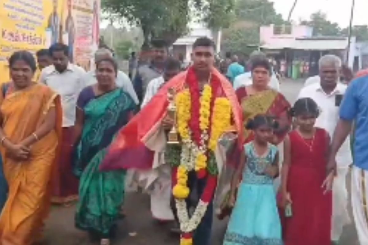 Tamil Nadu Boy Wins Gold In National Level Athletic Championship Held In J&K
