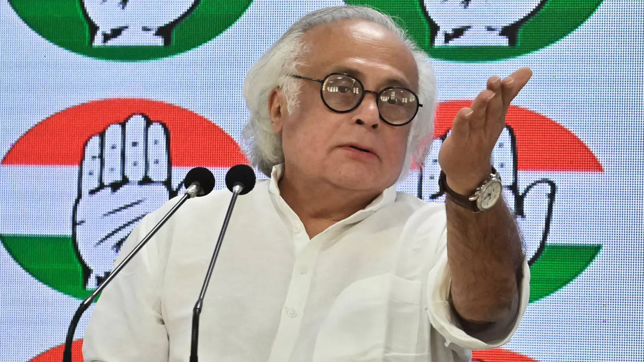 EC seeks Jairam’s reply over allegations against Amit Shah