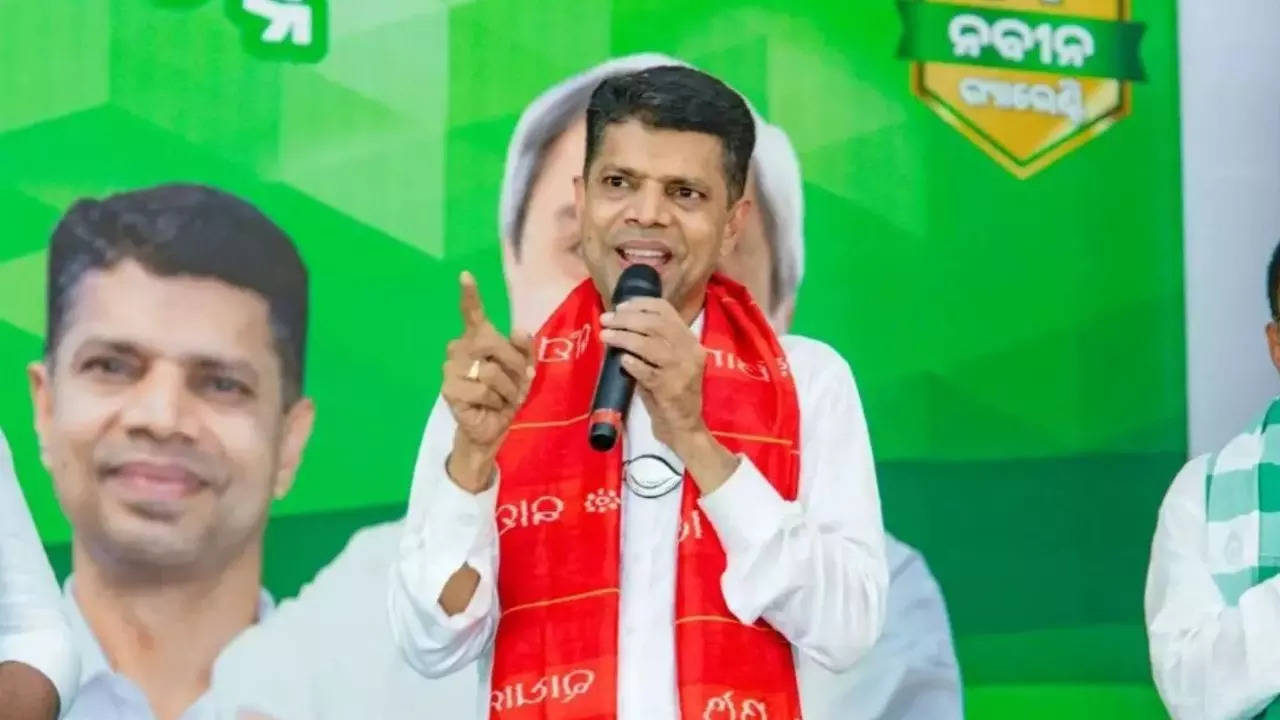 Pandian goes ‘missing’ after Naveen Patnaik BJD’s poll setback