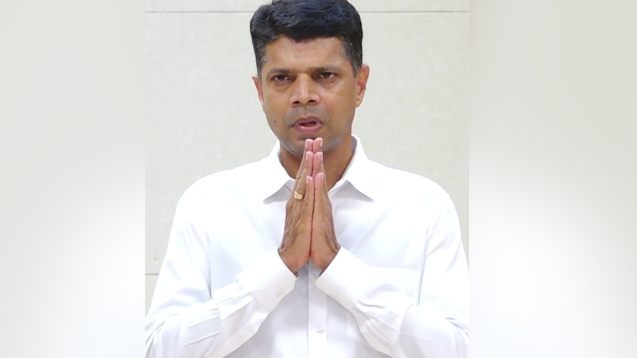 BJD leader VK Pandian quits active politics following party’s defeat in Odisha elections