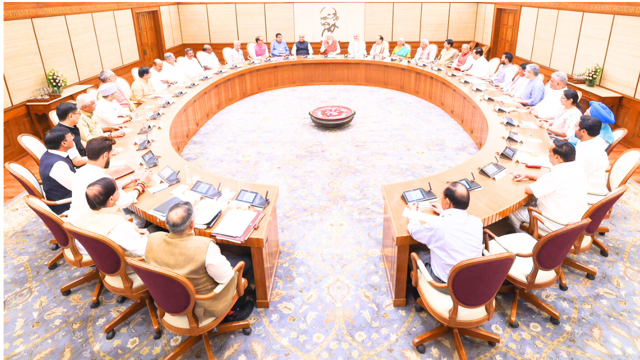 Cabinet meet: Govt to assist construction of 3 cr more houses