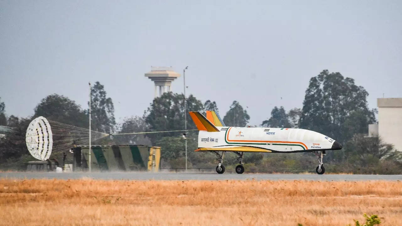 Weather holds up RLV 3rd landing trial; Chopper delays Gaganyaan air drop test