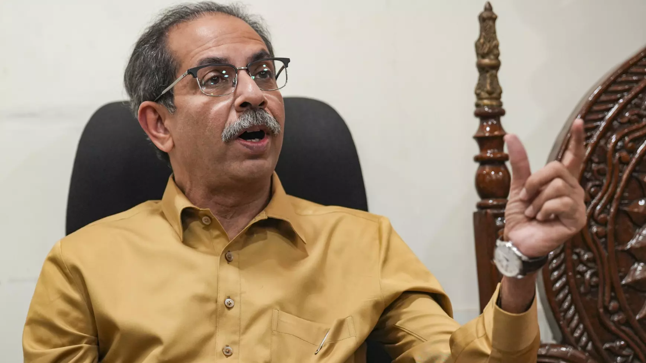 ‘Three legs of a rickshaw’: Thackeray targets NDA govt