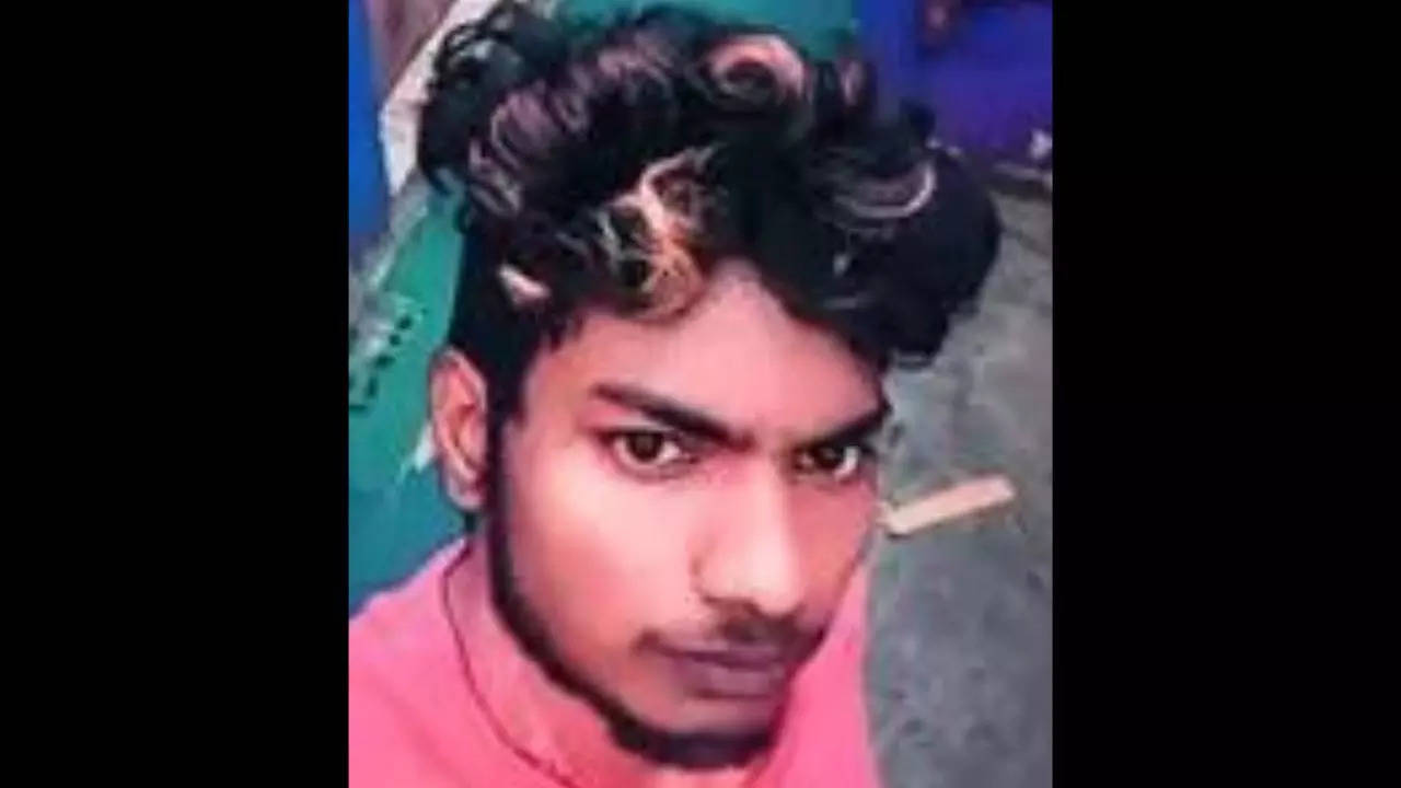 YSR Congress MP’s daughter runs over man sleeping on sidewalk