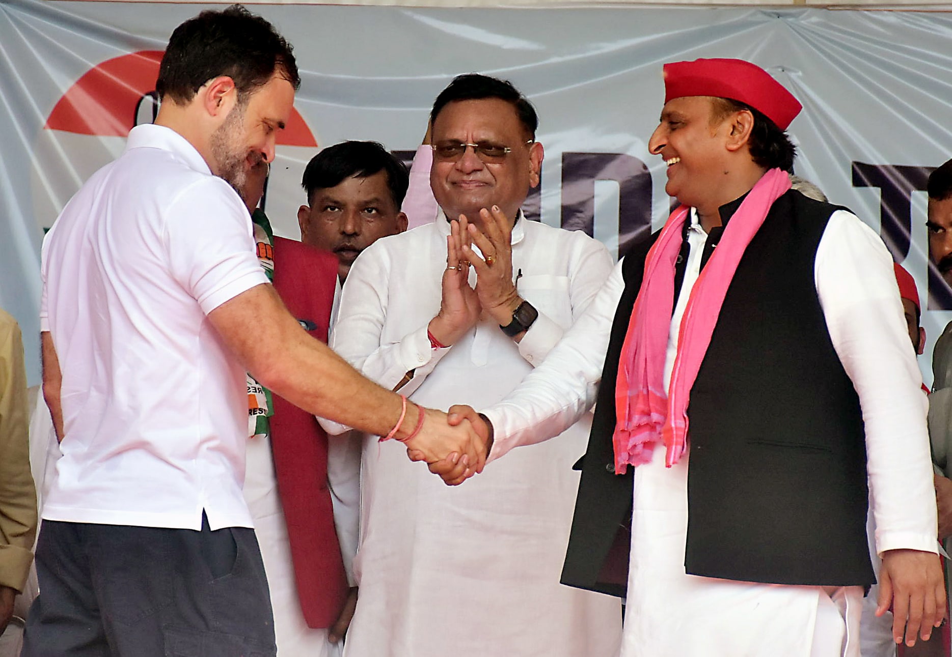 ‘UP Ke Ladke’ Works For INDIA, Ram Temple Doesn’t For BJP: Trends