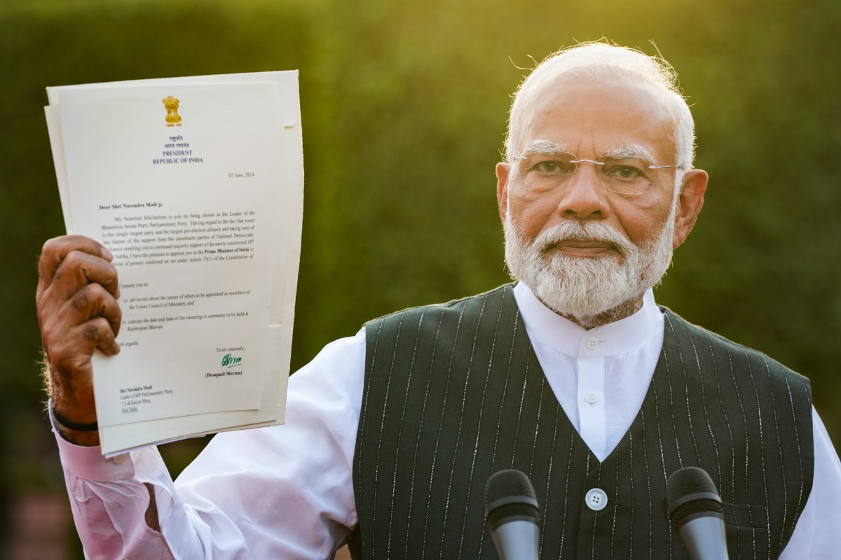 PM Oath-taking Ceremony LIVE: Posters of Modi Put Up Across Delhi Ahead of Swearing-in Today