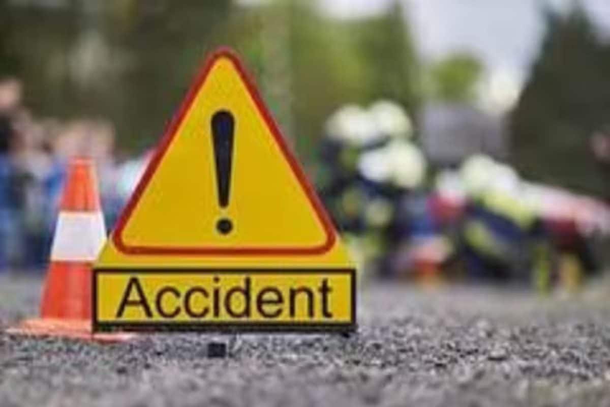 UP: 40 Injured As Bus Overturns On Lucknow-Agra Expressway, Falls Into Ditch