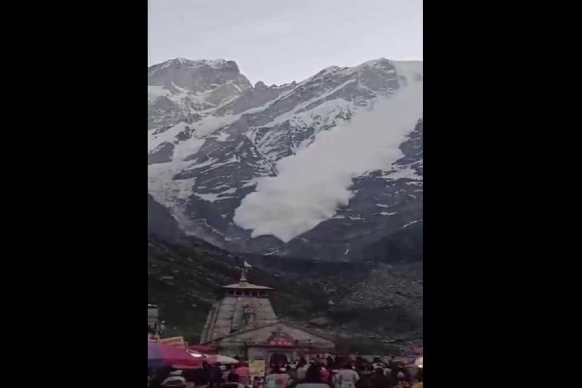 Massive Avalanche Hits Gandhi Sarovar In Kedarnath, No Casualties Reported | Video