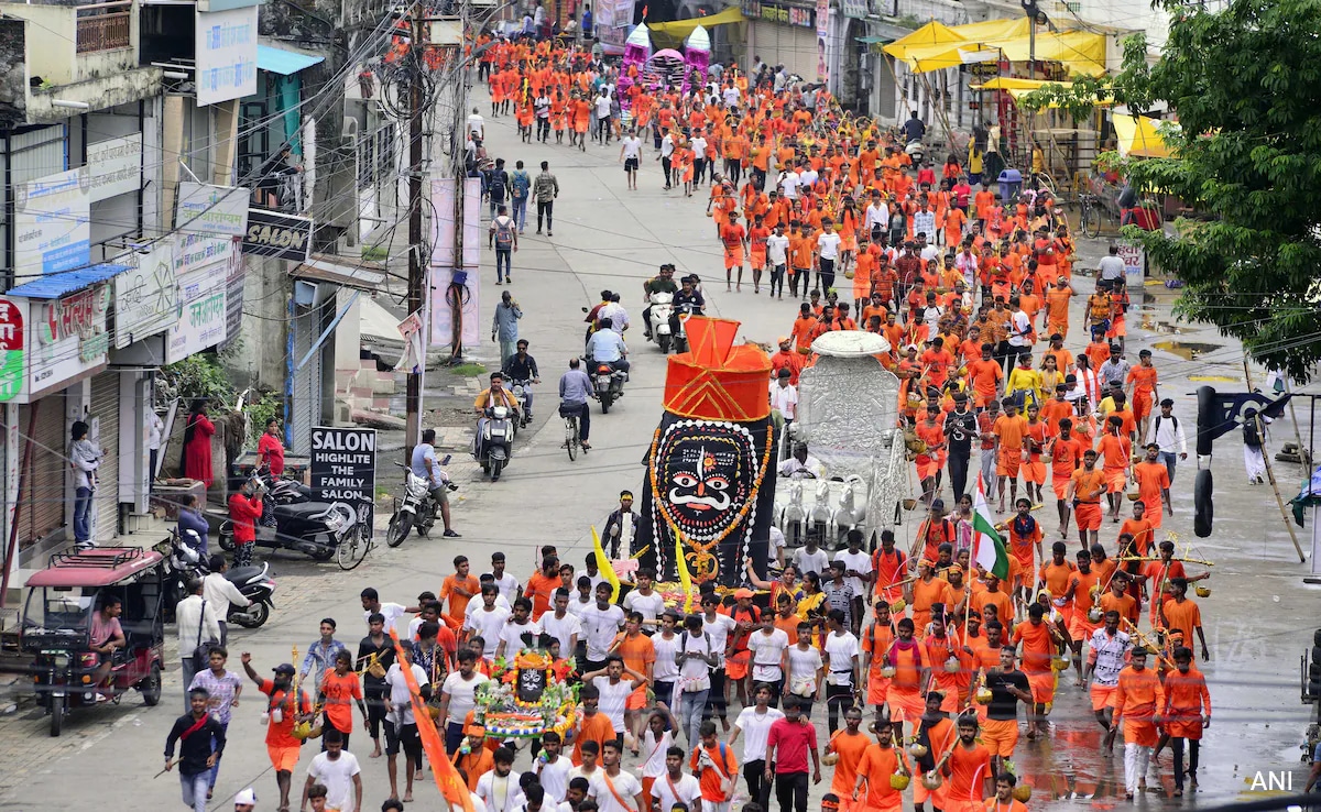 “Cops Can’t Force…”: Supreme Court Pauses Kanwar Yatra Food Stalls Order