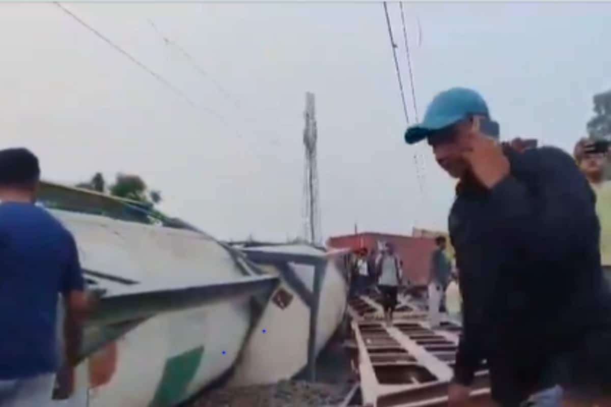 12 Wagons of Freight Train Derailed in UP’s Amroha, Oppn Attacks Centre