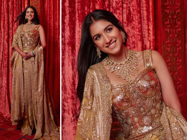 In Pictures: Radhika Merchant looks breathtaking at her wedding reception