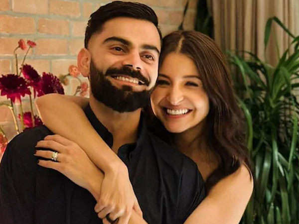 Anushka Sharma reacts to Virat Kohli reuniting with family in New Delhi