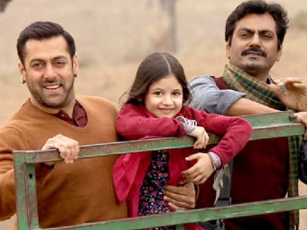 Salman Khan and Kareena Kapoor shine in Bajrangi Bhaijaans BTS video