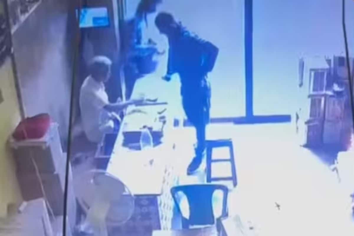 In Bengal’s Sheoraphuli, Two Men Steal Lakhs From Grocery Shop