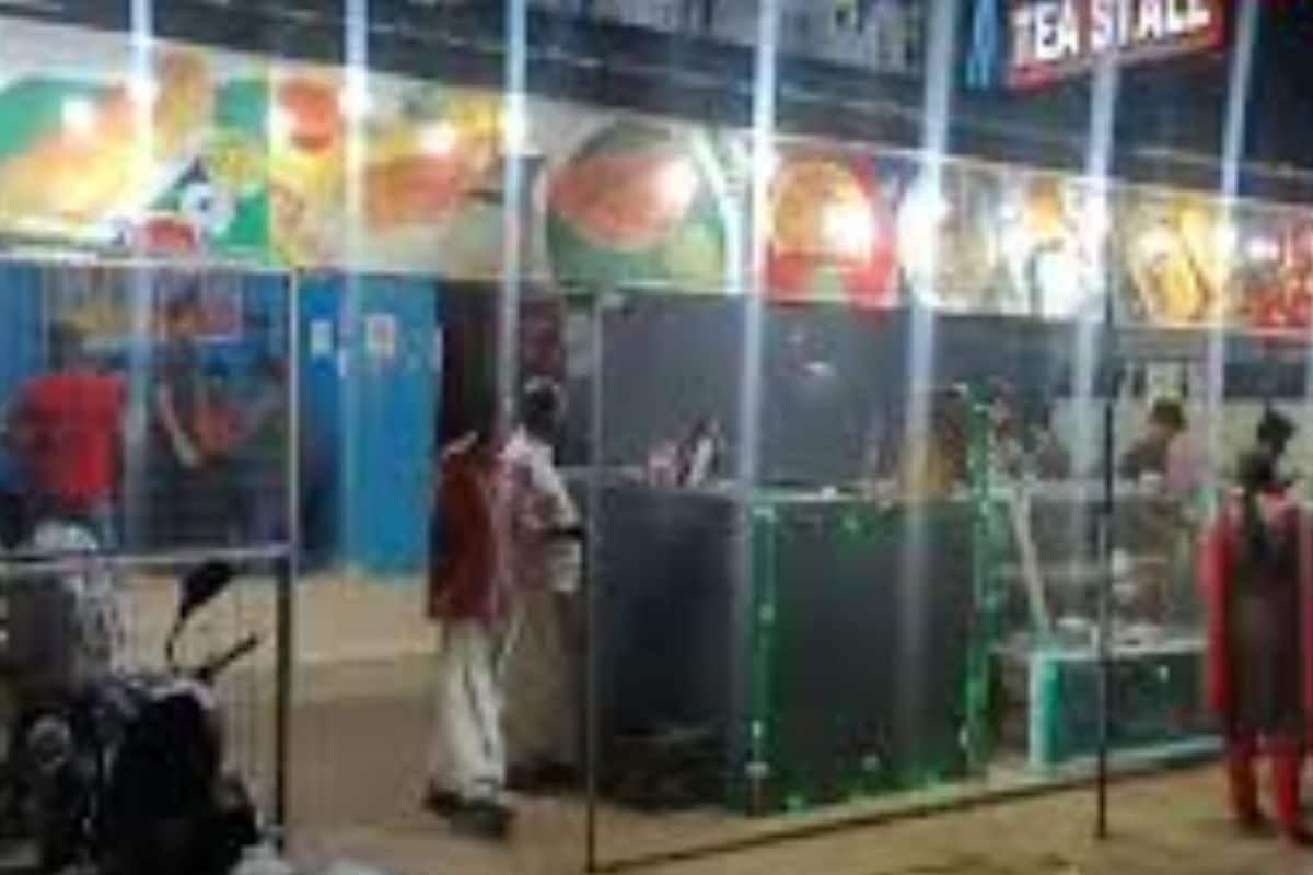 This Shop In Thiruvananthapuram, Selling 10 Types Of Dosas, Is Locals’ Favourite