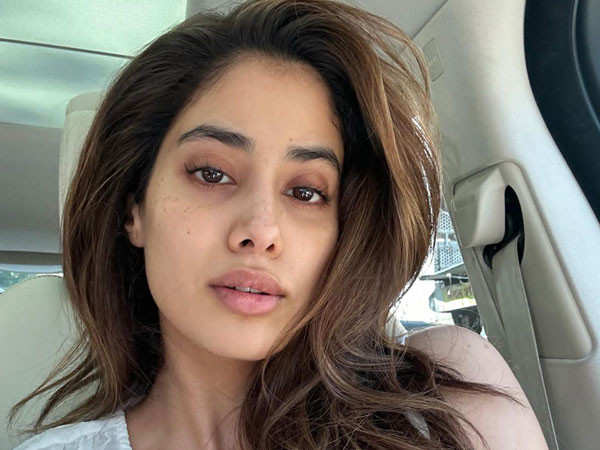 Janhvi Kapoor discharged from hospital after suffering from food poisoning