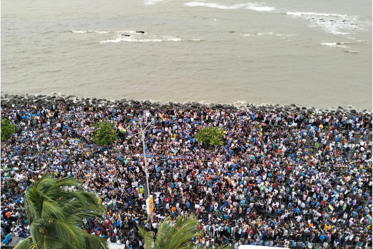 Marine Drive Jampacked: Cops Issue Traffic Advisory As Thousands Gather For Team India’s Victory Parade