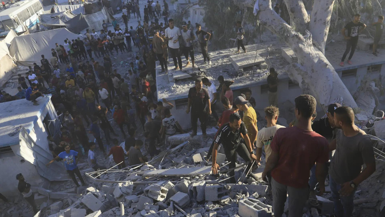 13 killed in Israeli strike on Gaza school: Reports