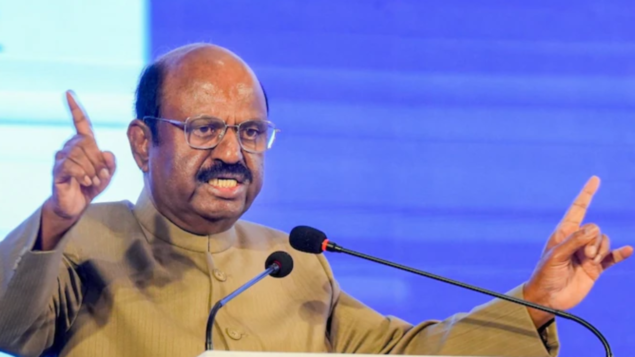 Home ministry takes action against top Bengal cops for ‘maligning’ governor office