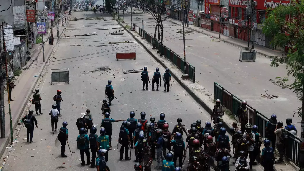 Bangladesh unrest: Nearly 1000 Indian students back home, says MEA