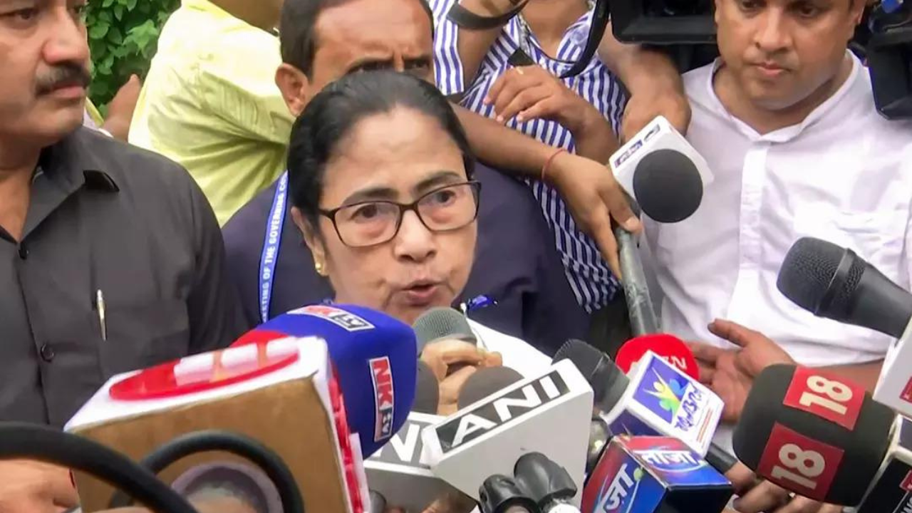 ‘Their CMs got 20 mins, I got … ‘: Mamata sticks to ‘discrimination’ claim in Niti Aayog meet